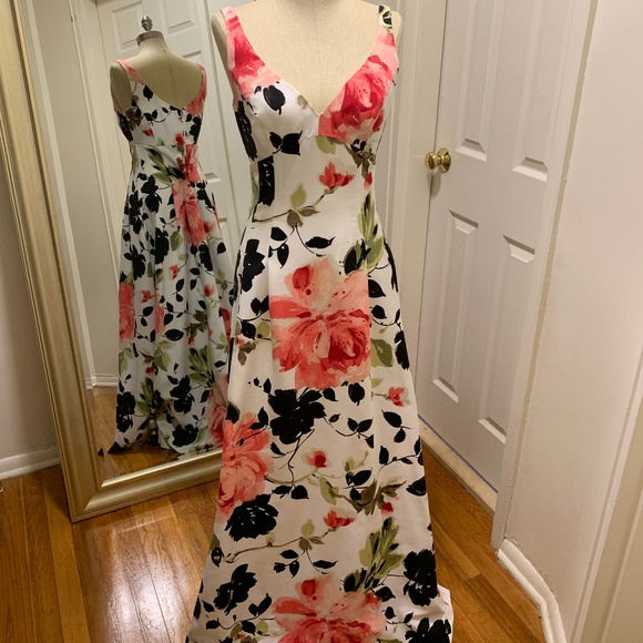 Stunning Rich Heavy Fabric Dress! Free Shipping! - Picture 1 of 5